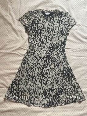 Black and White Grunge Abstract Print Topshop Short Sleeved Mini Dress, Size 4